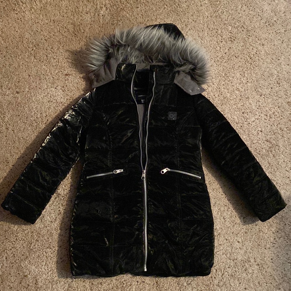 Calvin Klein Jeans Girls black puffer jacket with gray fur trim hood Medium 8/10